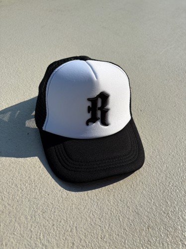 R Trucker hat
